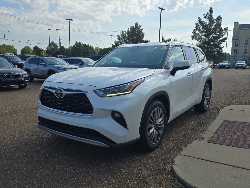 Used 2021 Toyota Highlander Platinum SUV