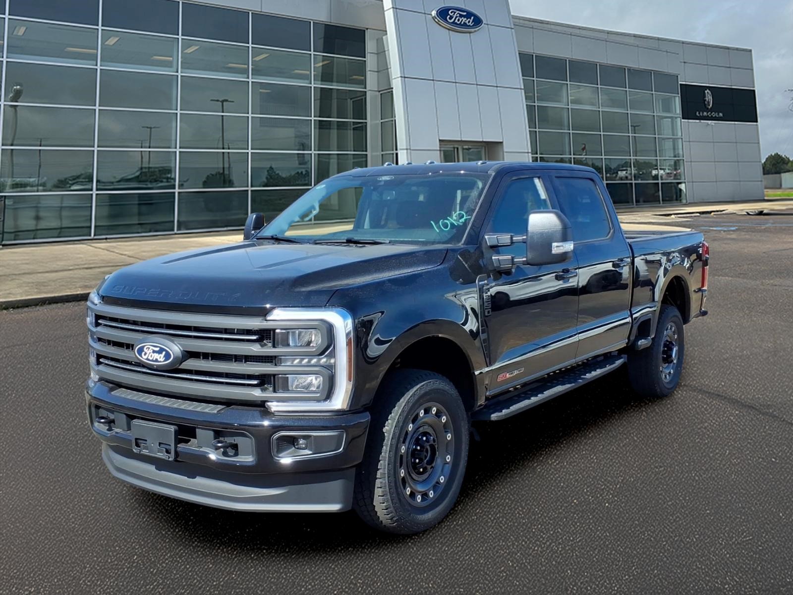 New 2027 Ford F-250 XLT Crew Cab
