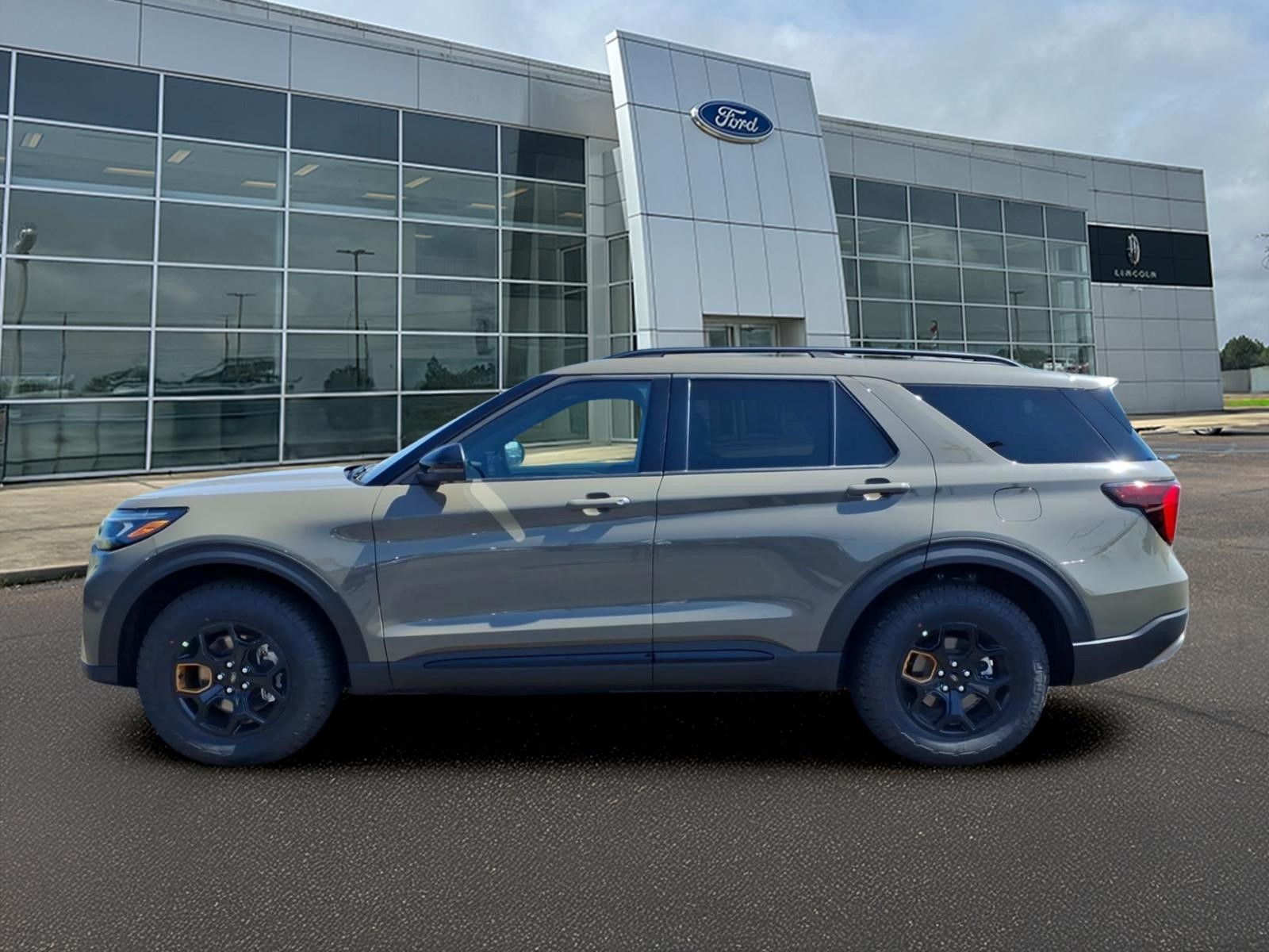 New 2027 Ford Explorer Tremor Sport Utility