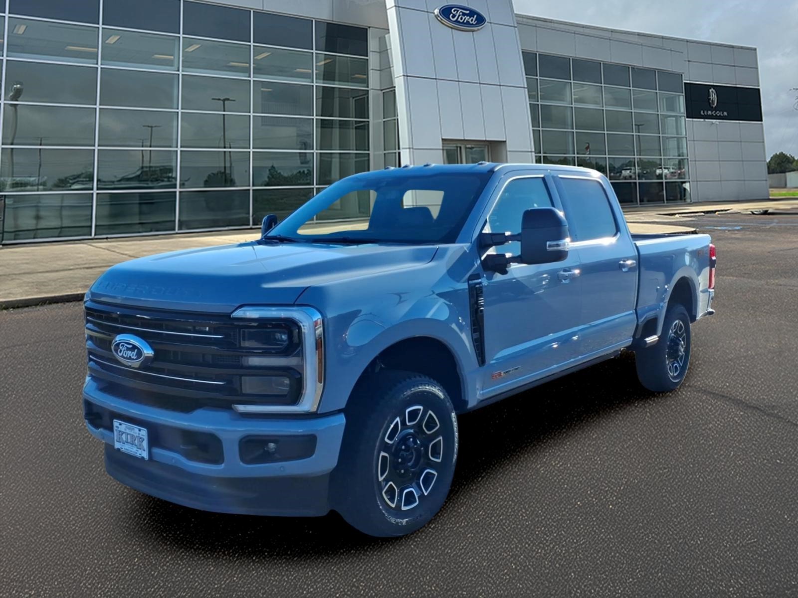 New 2027 Ford F-250 Platinum Crew Cab
