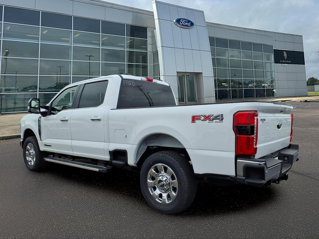 New 2026 Ford F-250 Lariat Crew Cab