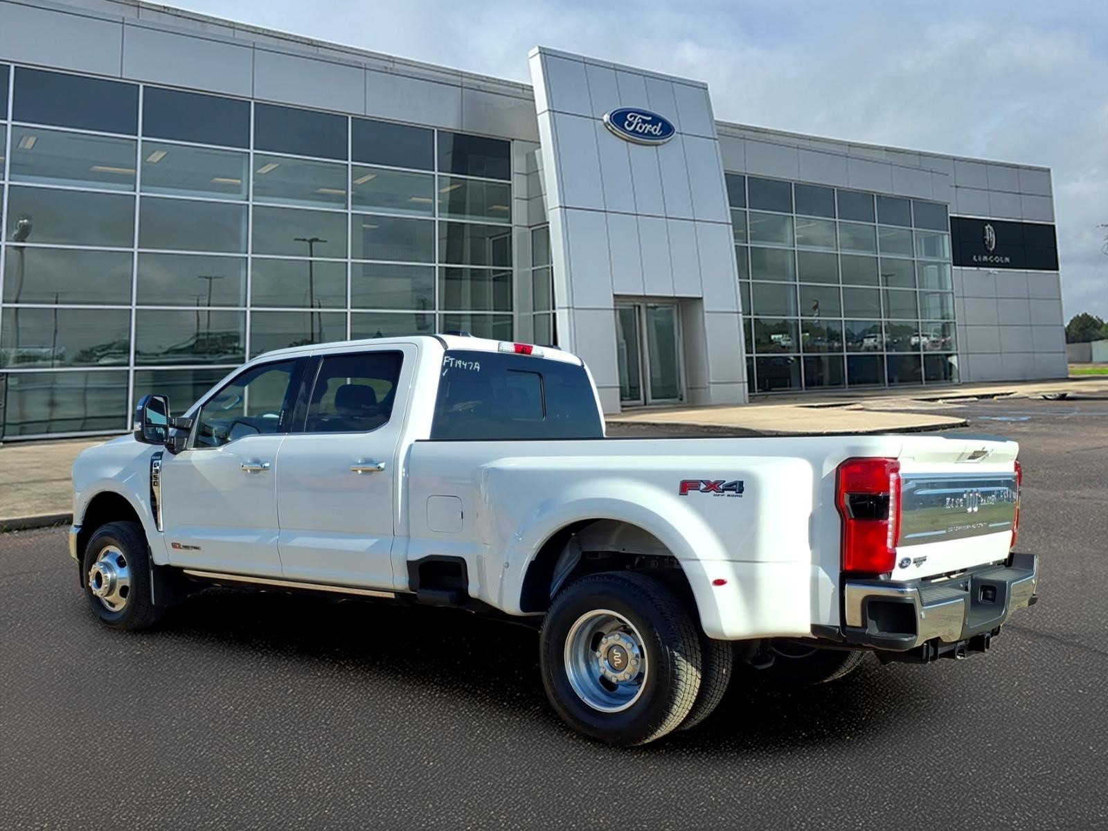 2024 Ford F-350 Super Duty King Ranch - Photo 9