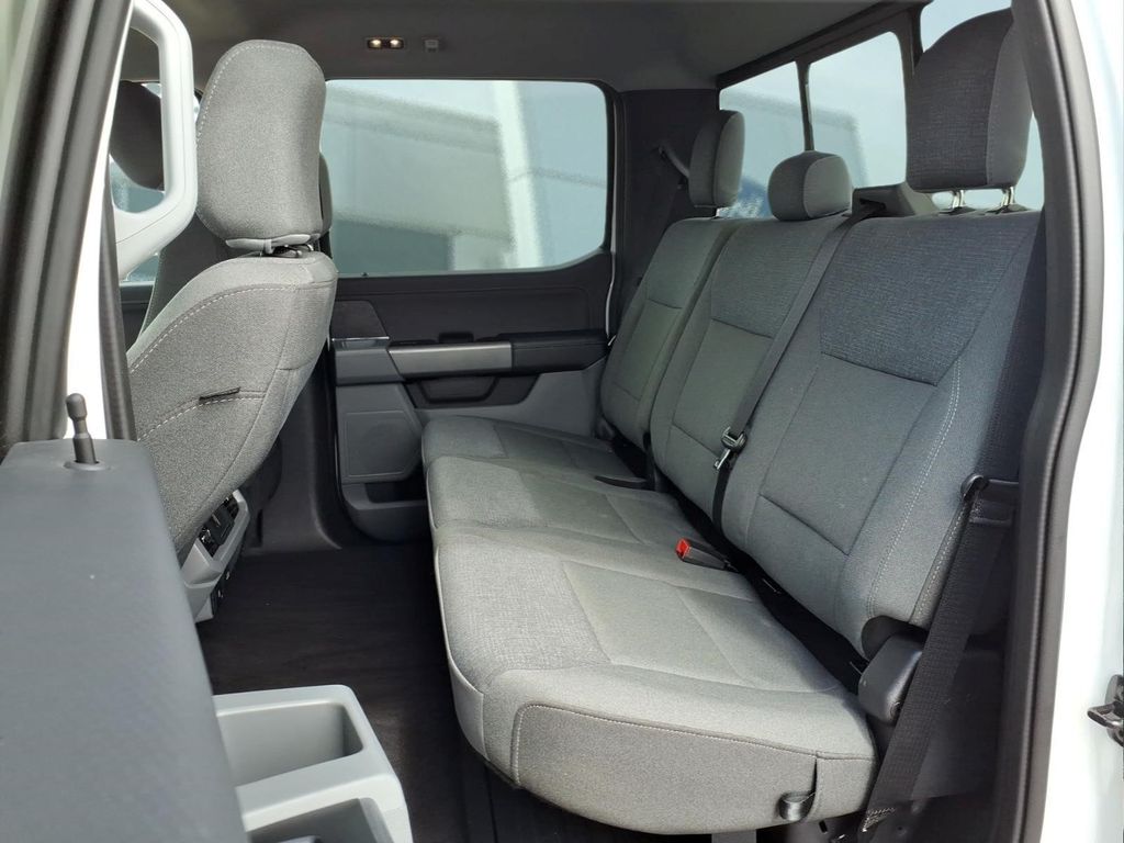 2025 Ford F-150 XLT - Photo 11