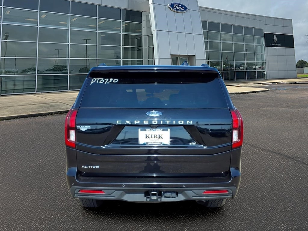 Used 2025 Ford Expedition Active Sport Utility