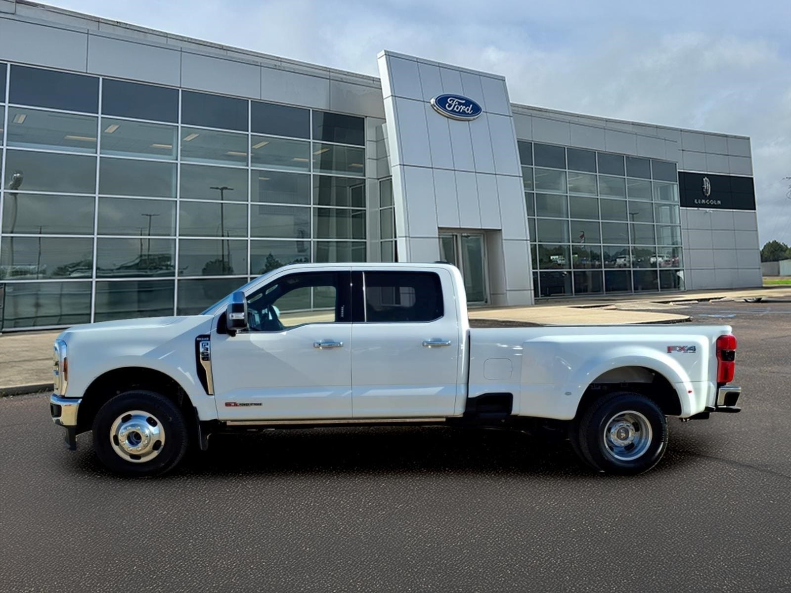 2024 Ford F-350 Super Duty King Ranch - Photo 8