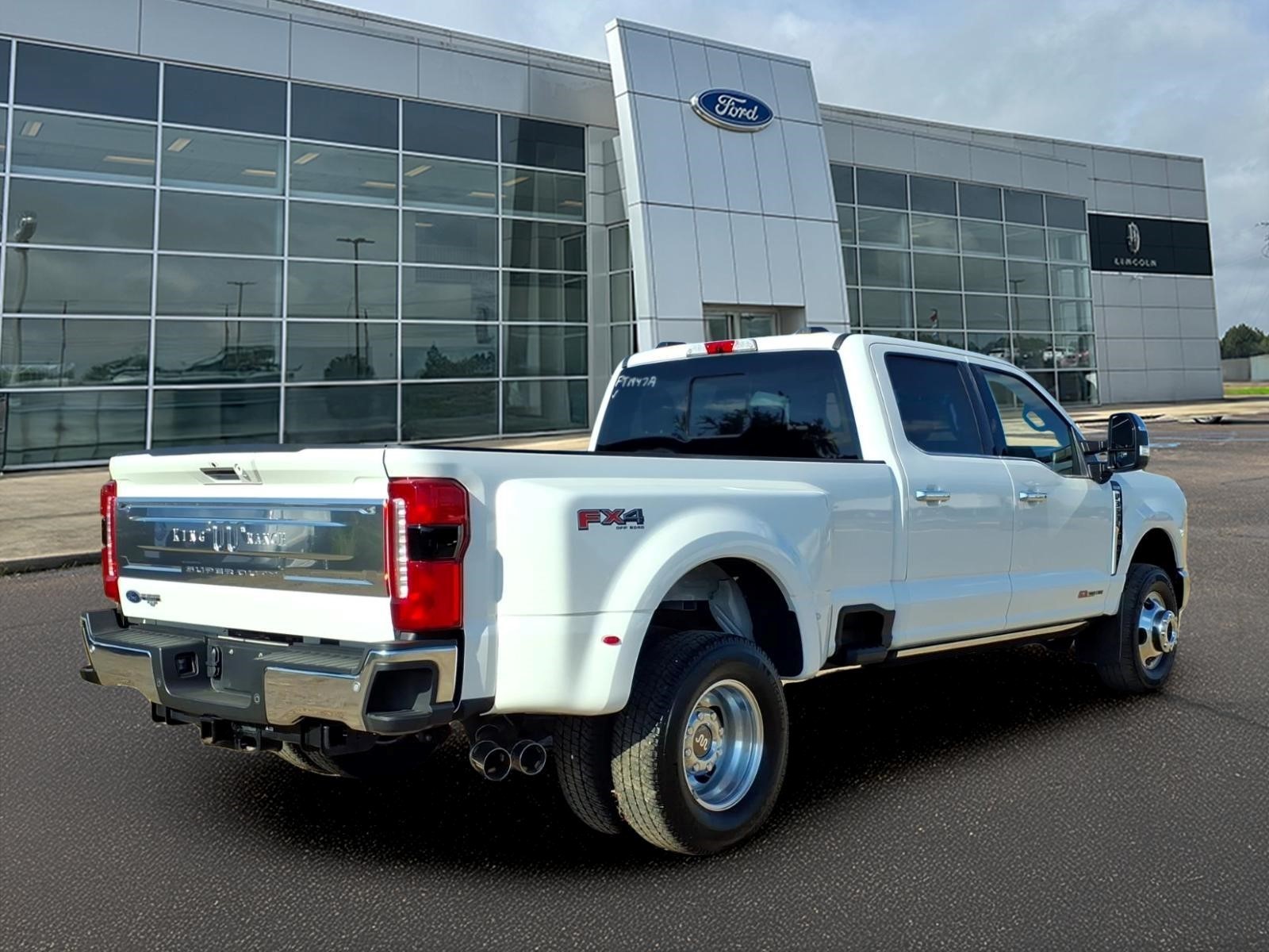 2024 Ford F-350 Super Duty King Ranch - Photo 10