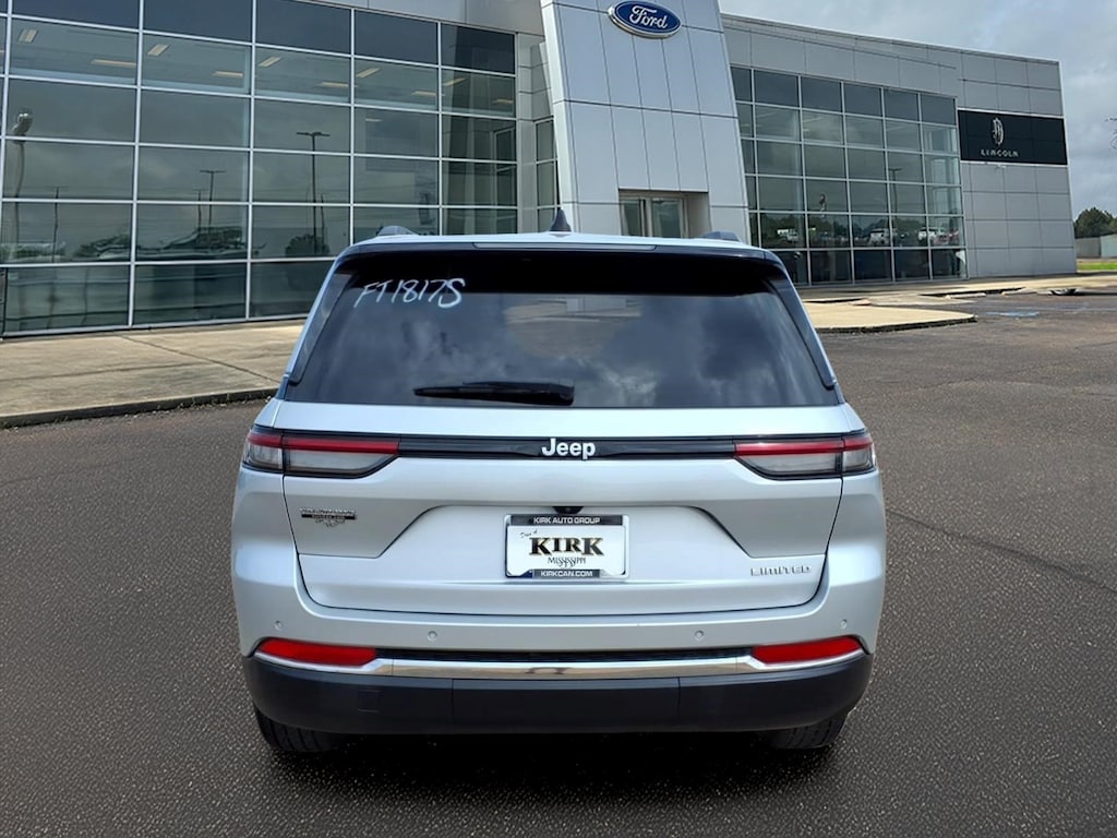 Used 2024 Jeep Grand Cherokee Limited Sport Utility
