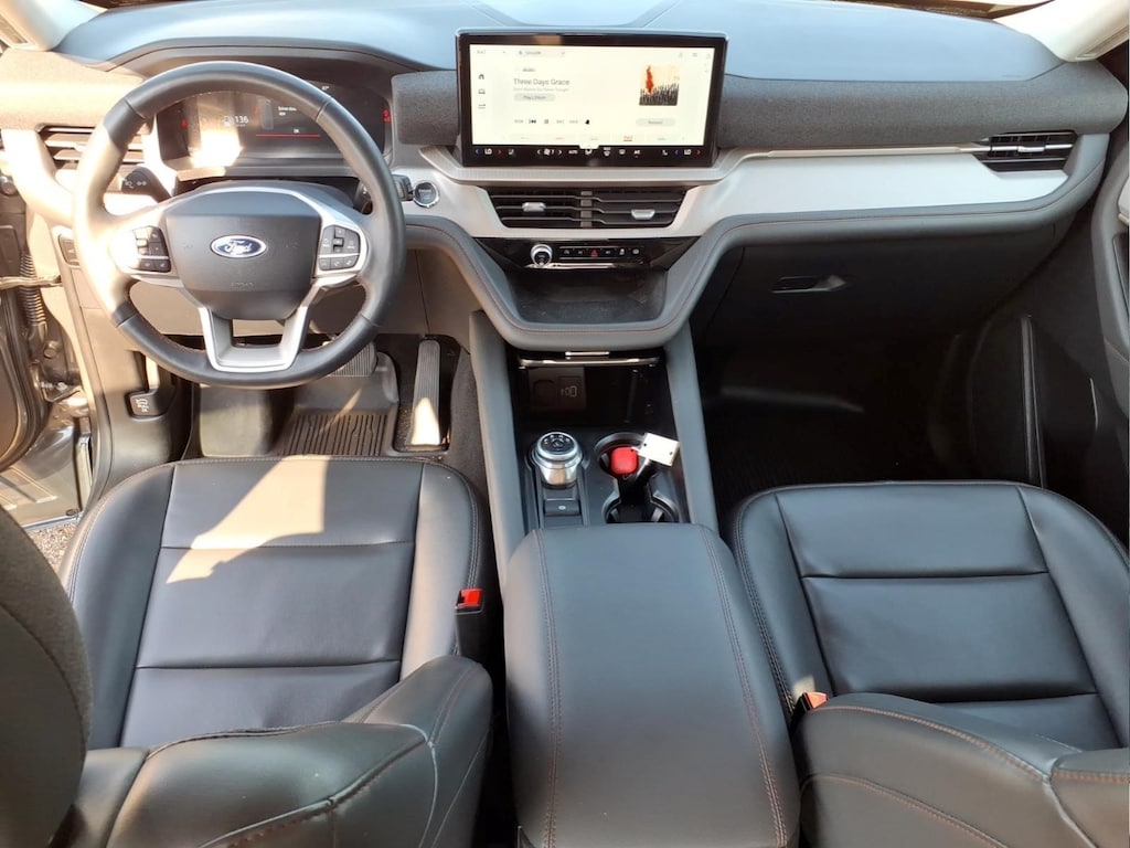 Used 2025 Ford Explorer Active SUV