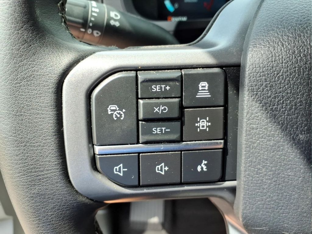 2025 Ford F-150 XLT - Photo 18