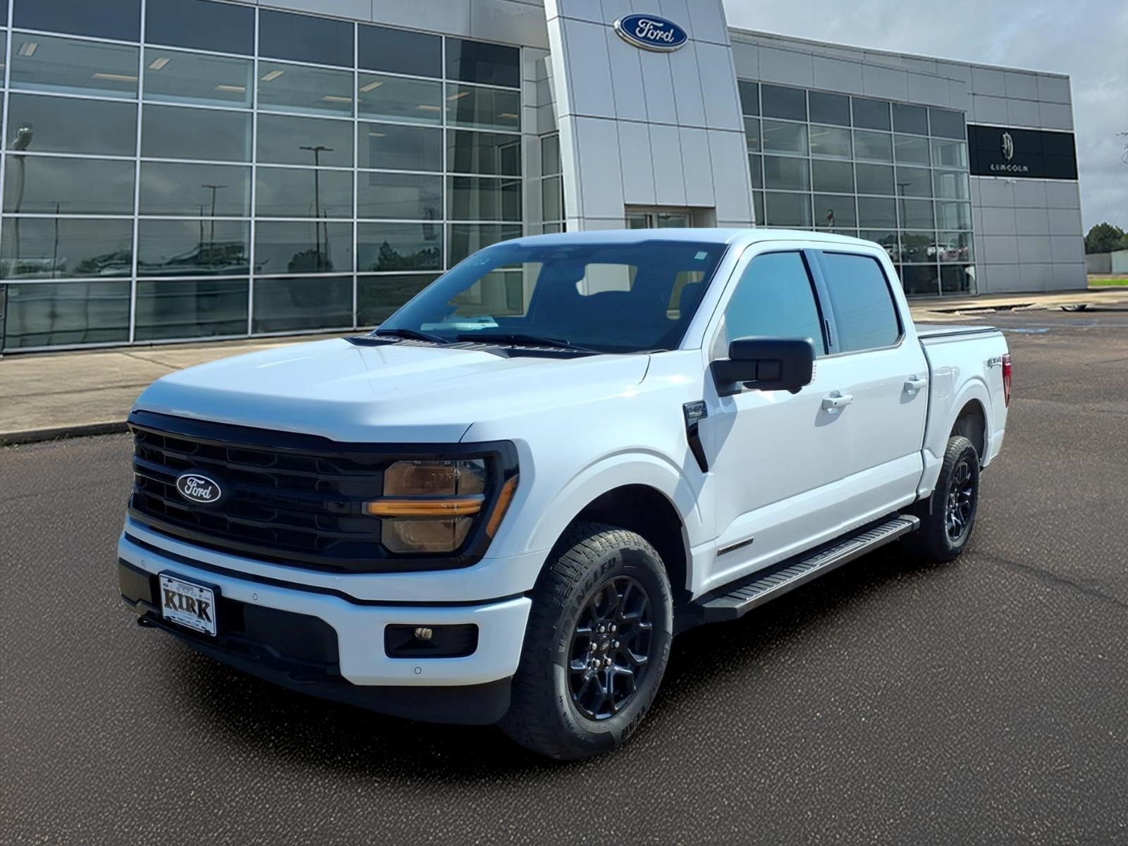 Used 2024 Ford F-150 XLT Crew Cab