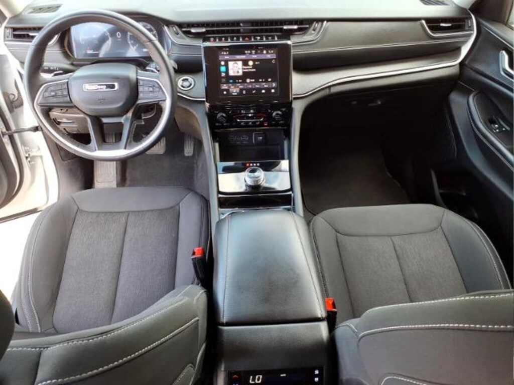 Used 2023 Jeep Grand Cherokee L Laredo SUV