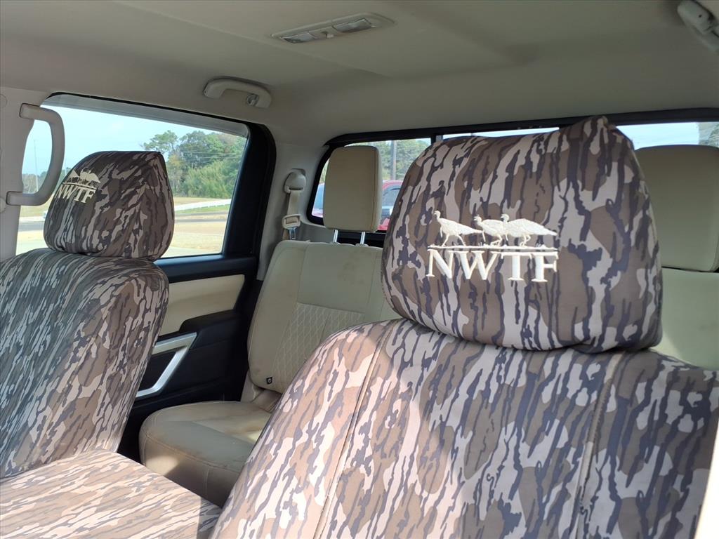 2018 Nissan Titan SV - Photo 15