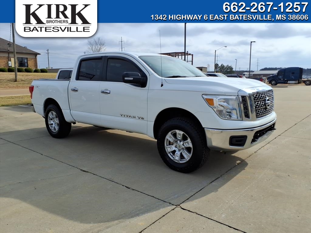 2018 Nissan Titan SV - Photo 7