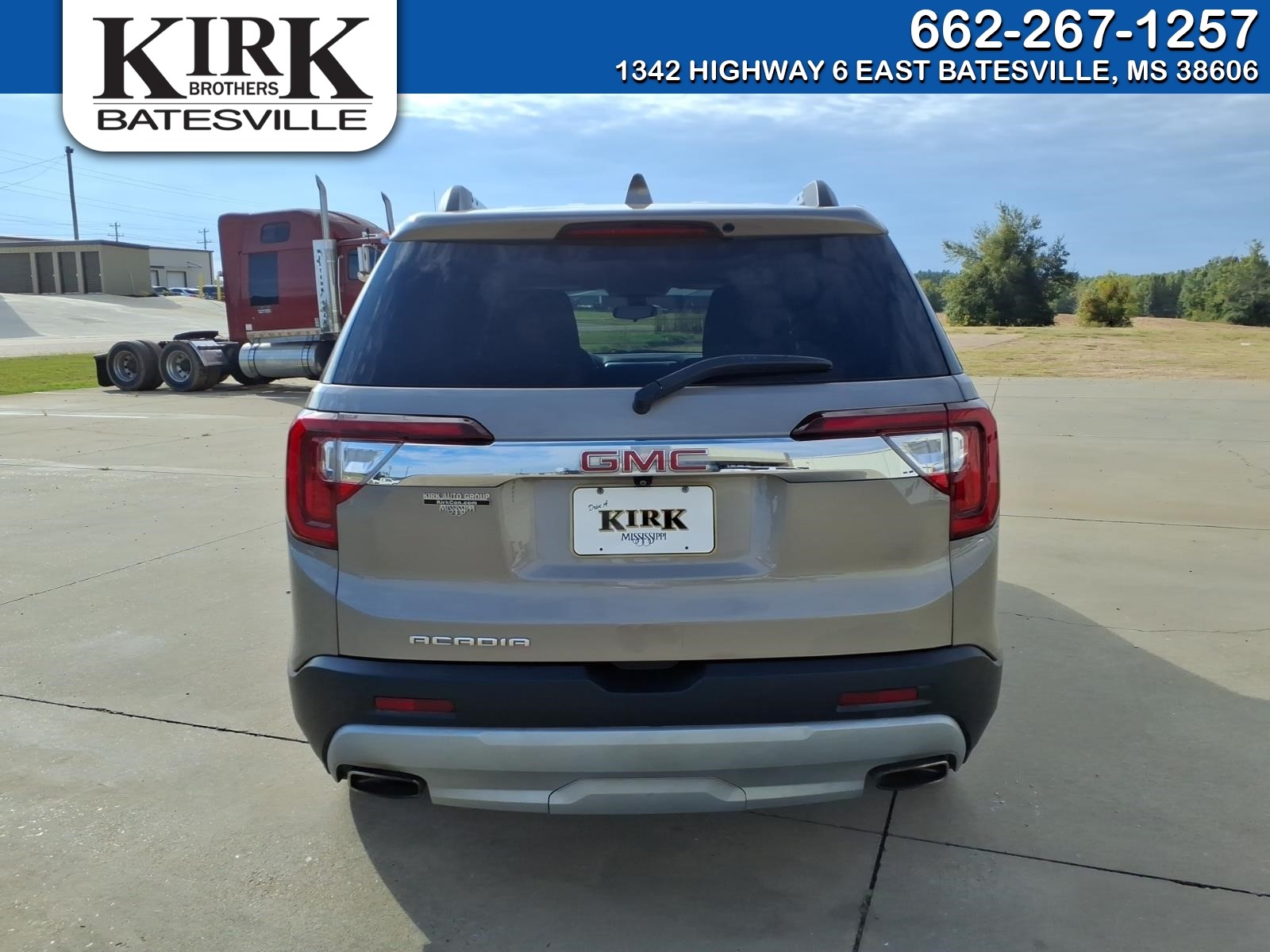 Used 2022 GMC Acadia SLE SUV