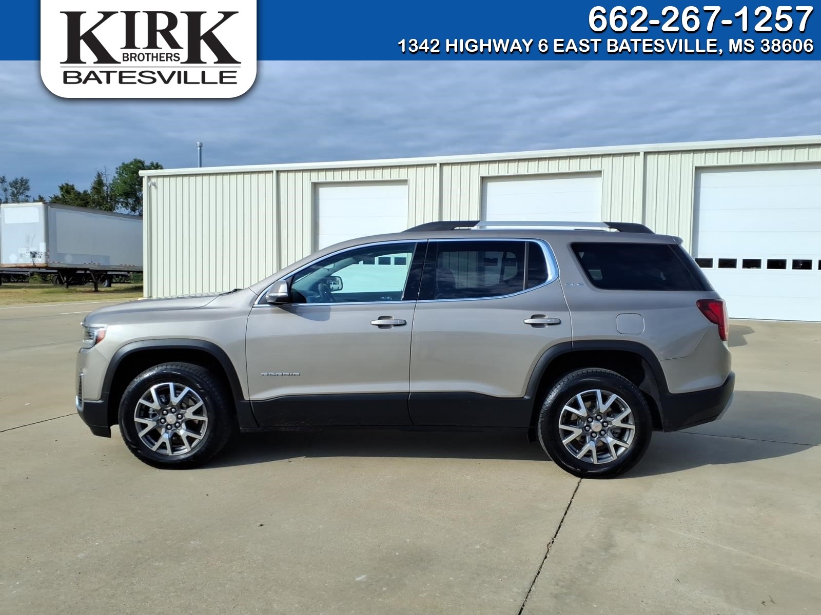 Used 2022 GMC Acadia SLE SUV