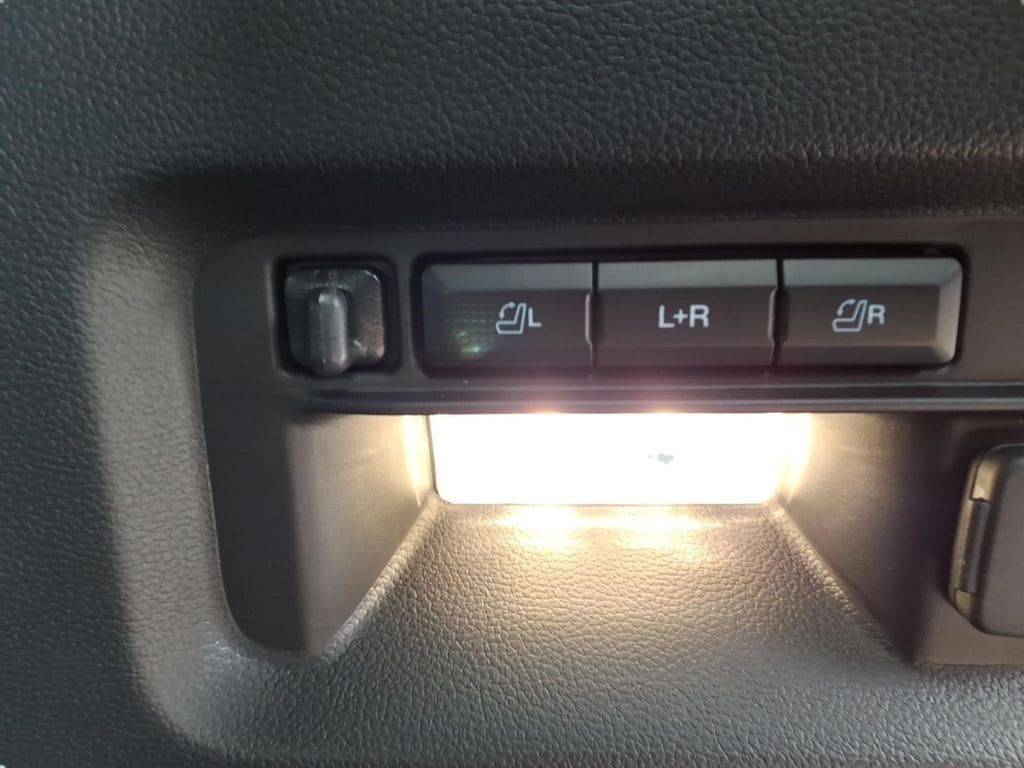 2026 Ford Explorer Tremor - Photo 9