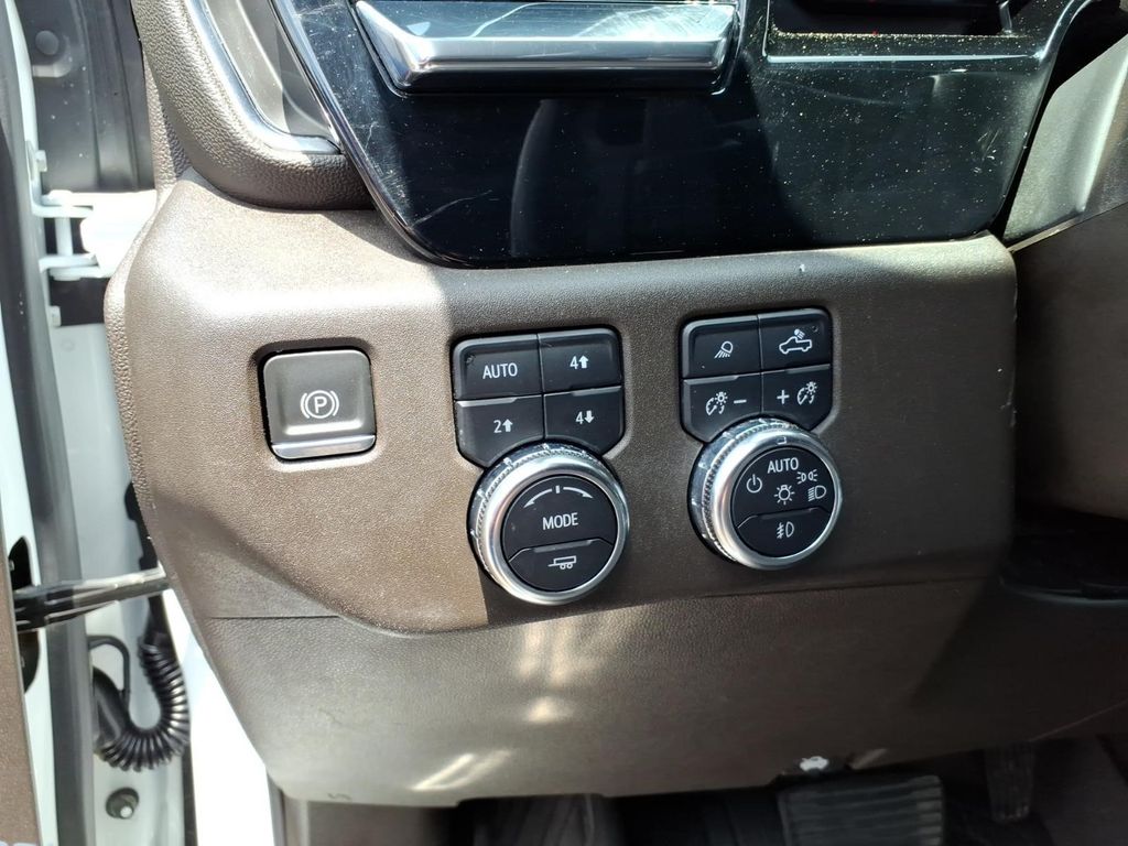 2022 GMC Sierra 1500 SLT - Photo 18