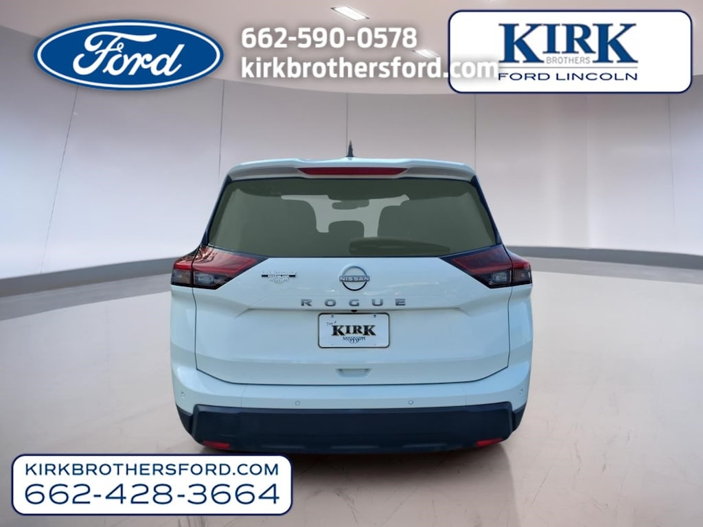 Used 2024 Nissan Rogue S SUV