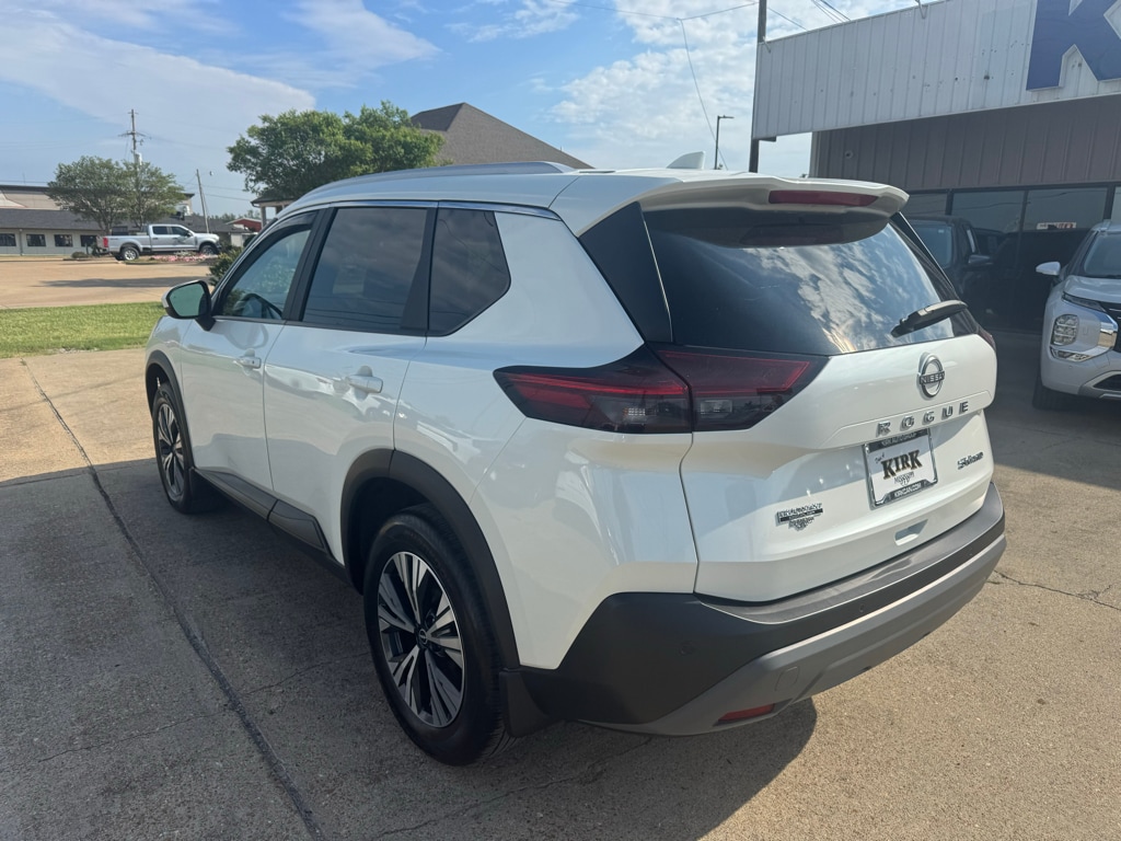 Used 2023 Nissan Rogue SV Sport Utility