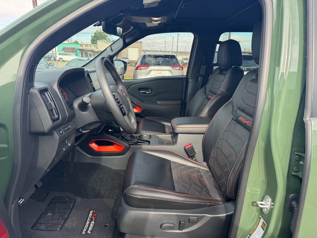 2025 Nissan Frontier PRO-4X - Photo 13