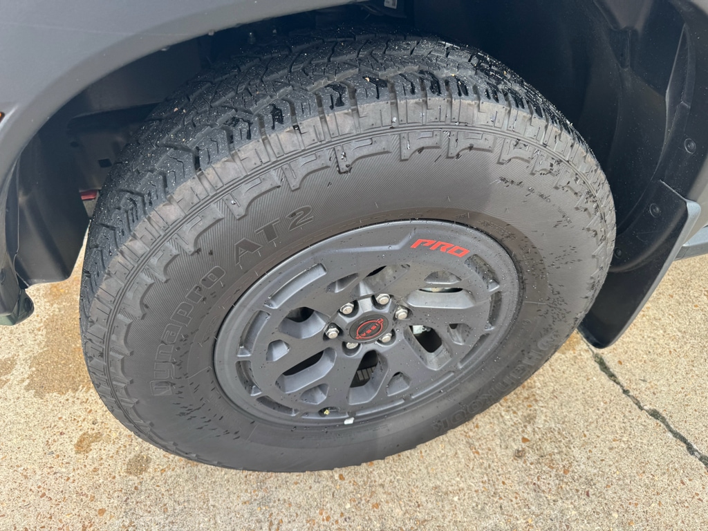 2025 Nissan Frontier PRO-4X - Photo 9
