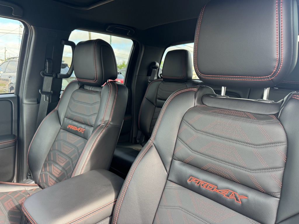 2025 Nissan Frontier PRO-4X - Photo 18