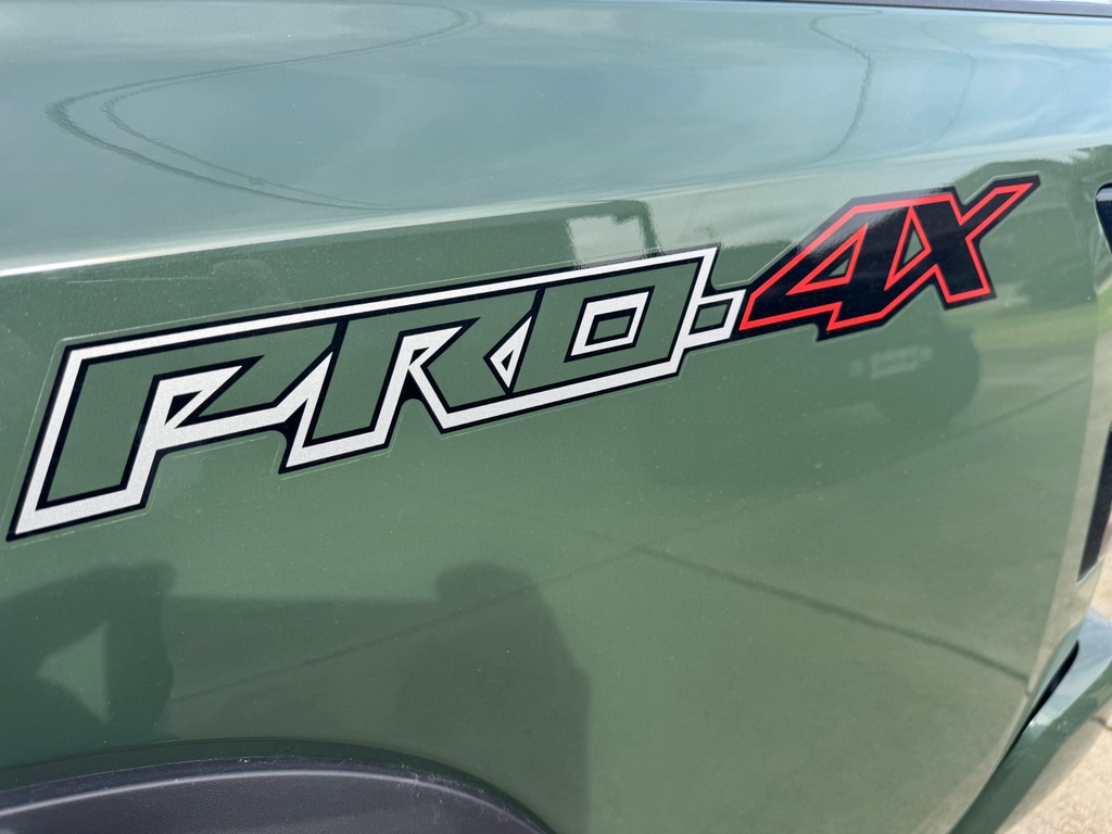 2025 Nissan Frontier PRO-4X - Photo 10
