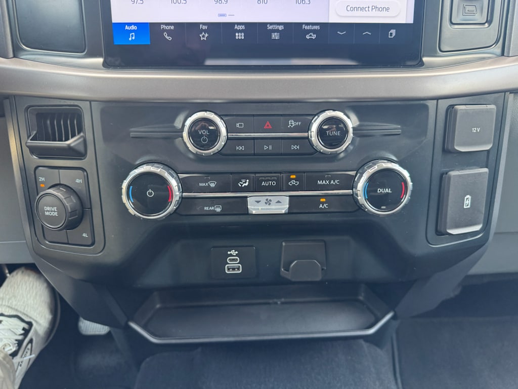 2025 Ford F-150 XLT - Photo 30