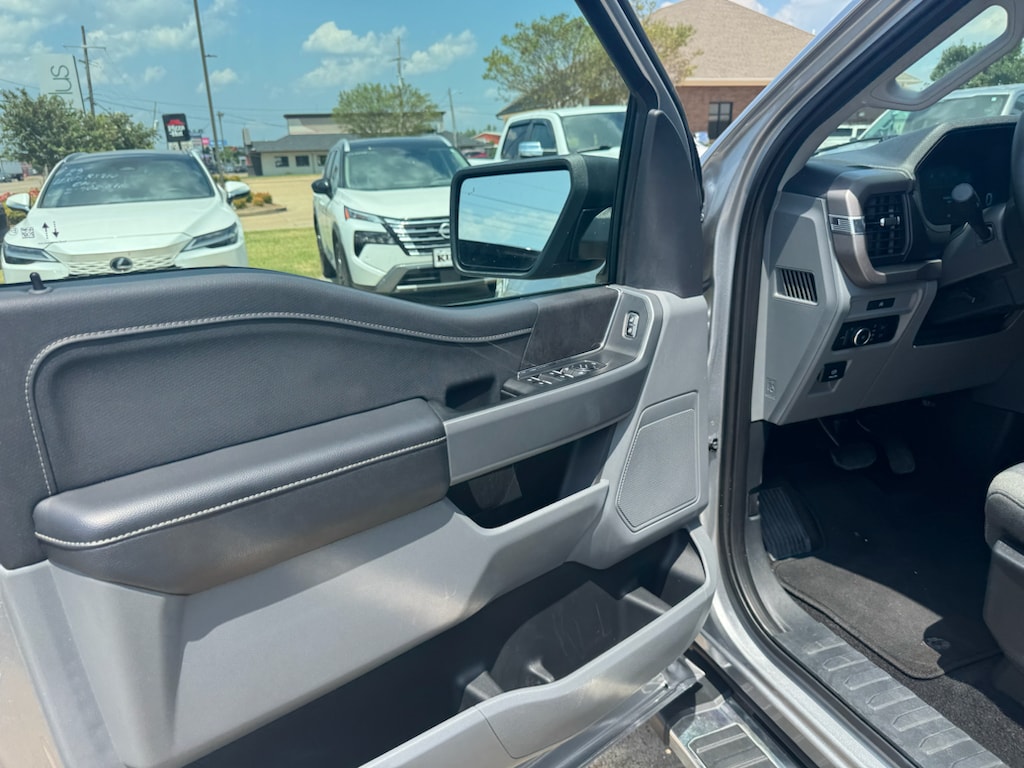 2025 Ford F-150 XLT - Photo 23