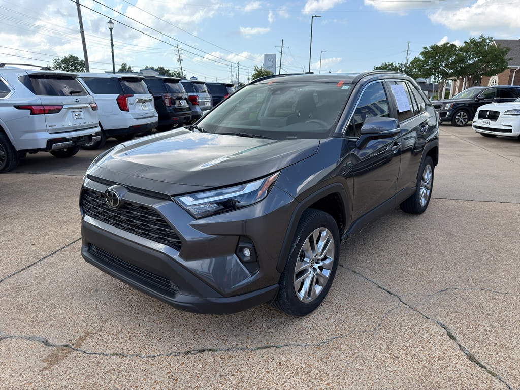 2023 Toyota RAV4 XLE Premium