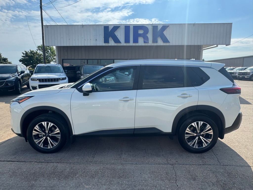 Used 2023 Nissan Rogue SV Sport Utility