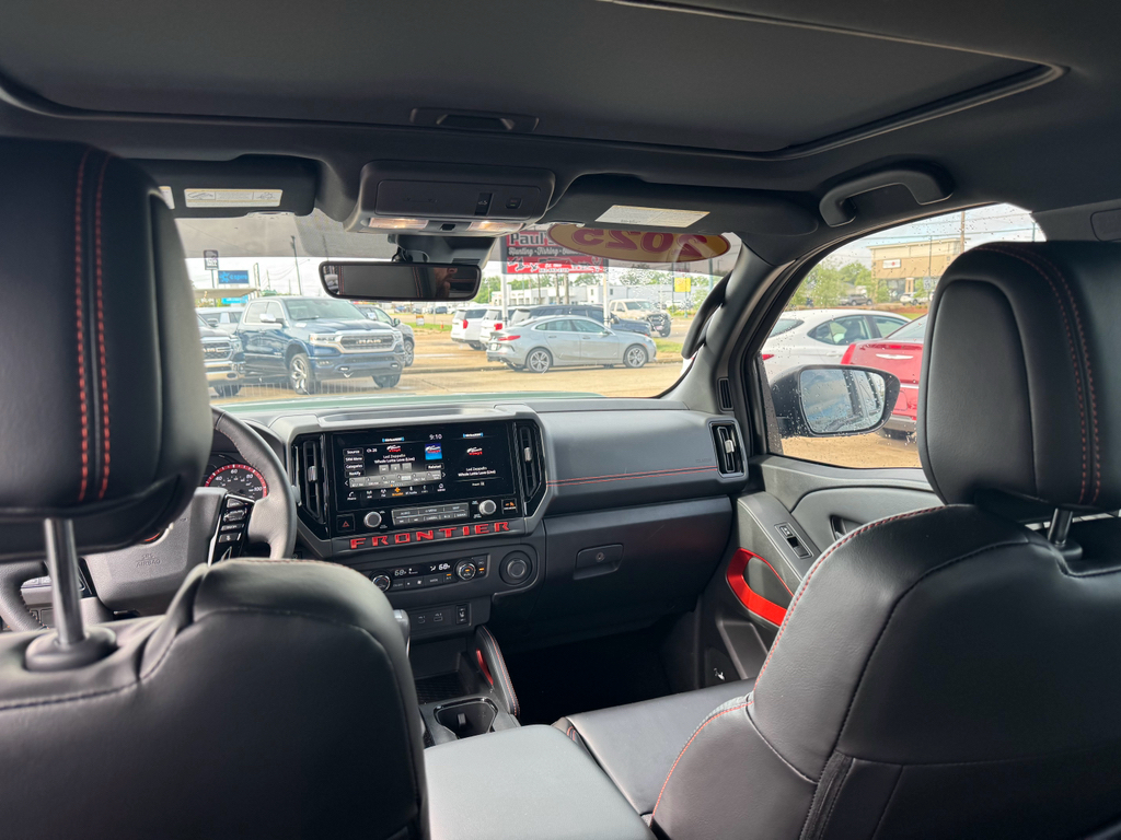 2025 Nissan Frontier PRO-4X - Photo 16