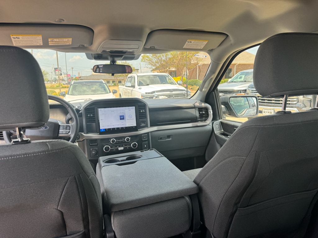 2025 Ford F-150 XLT - Photo 18