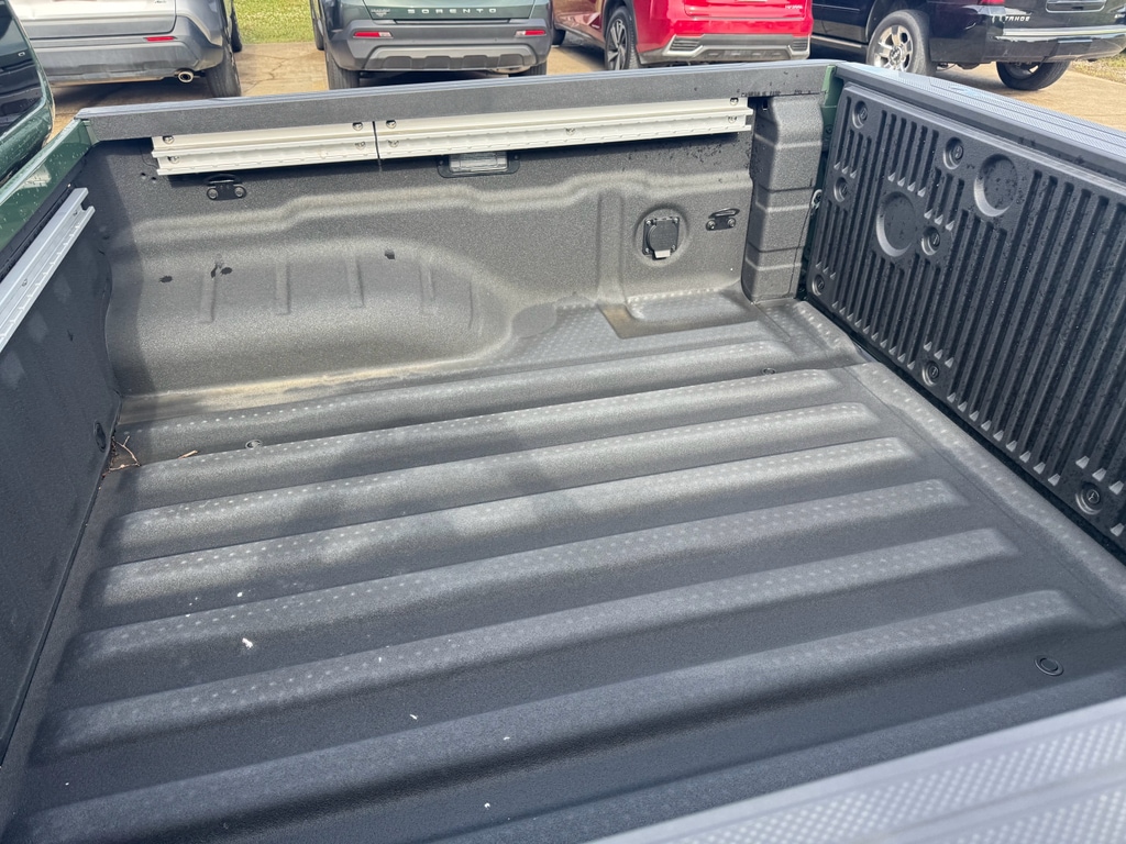 2025 Nissan Frontier PRO-4X - Photo 11