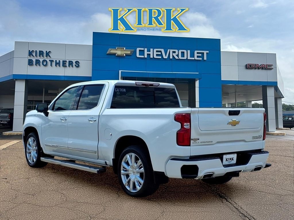 Used 2024 Chevrolet Silverado 1500 High Country Truck Crew Cab