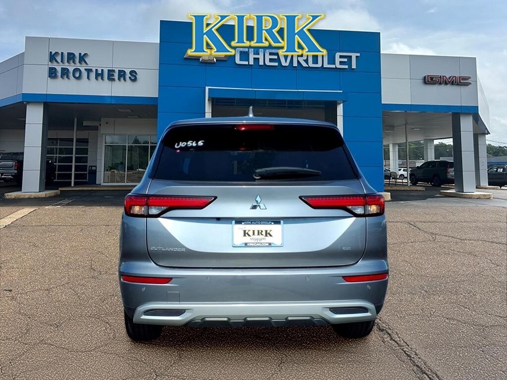 Used 2024 Mitsubishi Outlander SE SUV