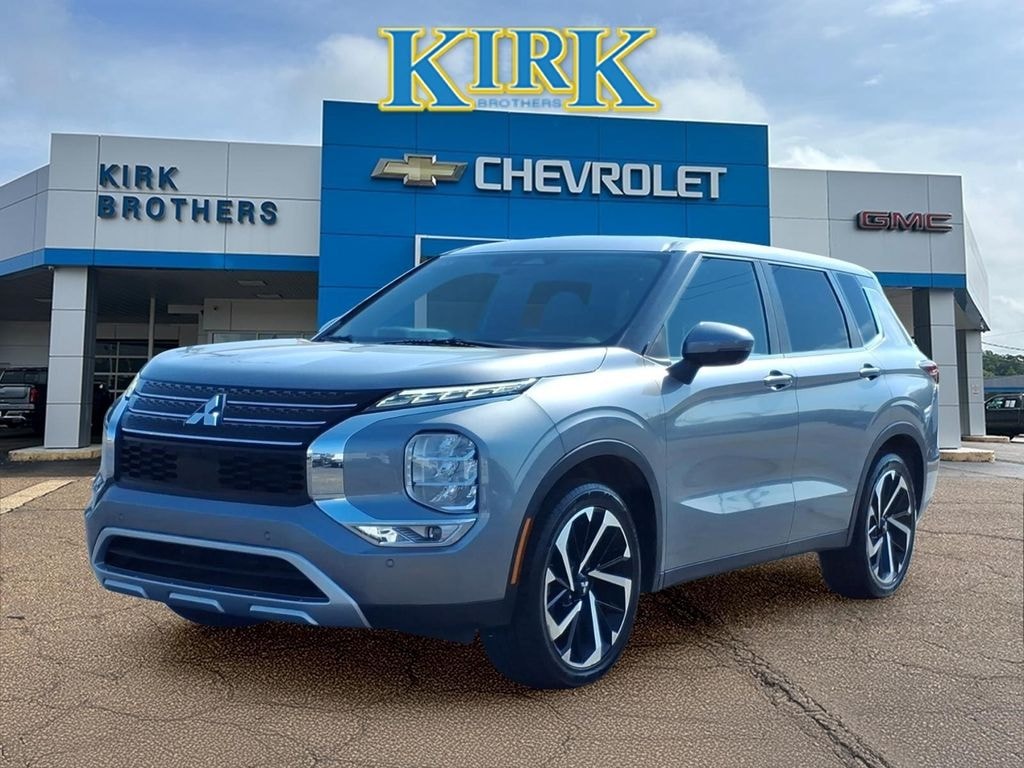 Used 2024 Mitsubishi Outlander SE SUV