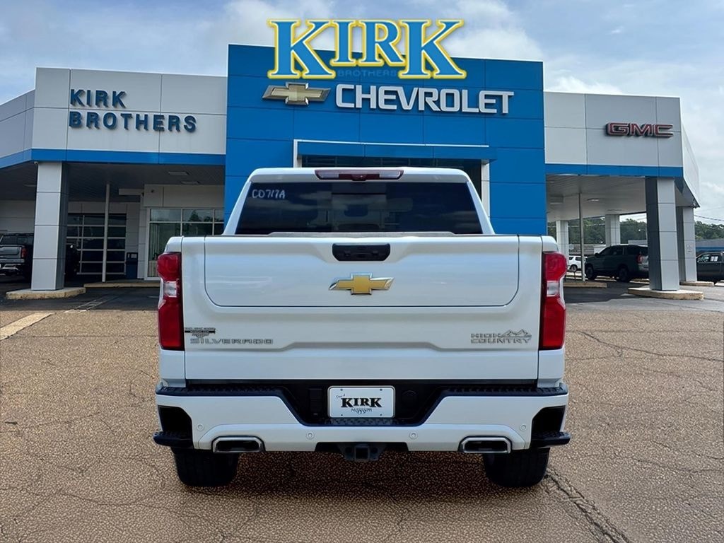 Used 2024 Chevrolet Silverado 1500 High Country Truck Crew Cab