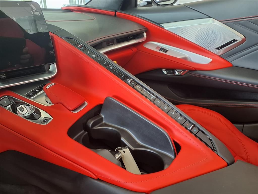 2025 Chevrolet Corvette 3LZ - Photo 10