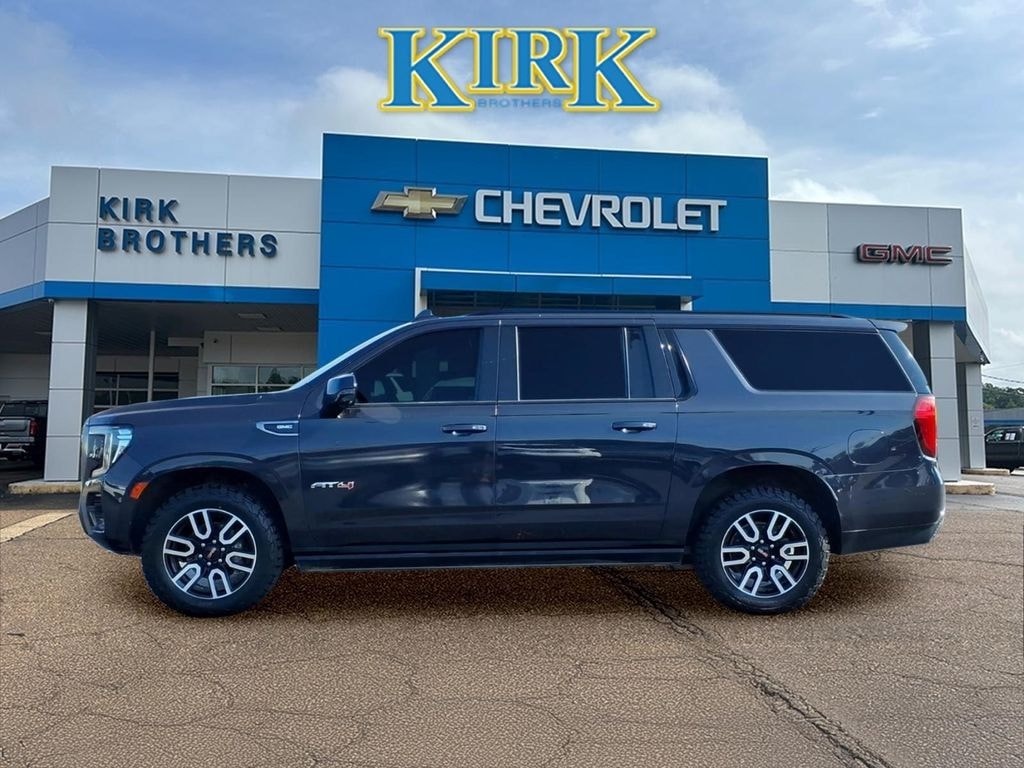 Used 2023 GMC Yukon XL AT4 SUV