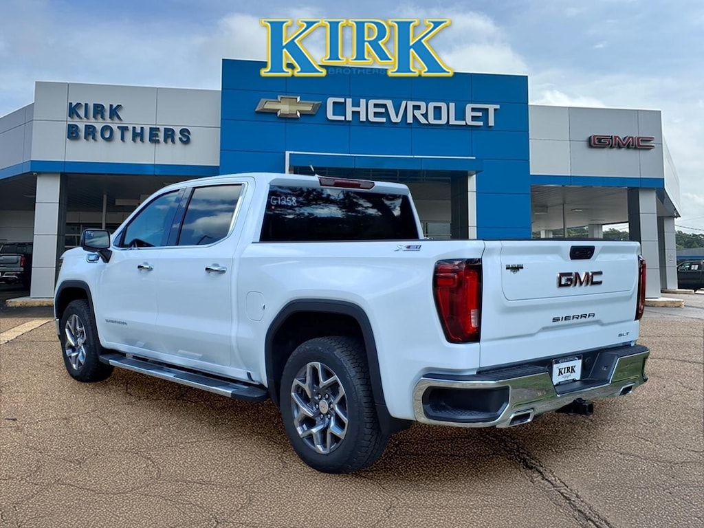 New 2026 GMC Sierra 1500 SLT Truck