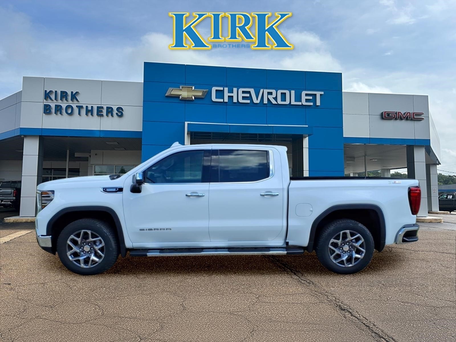 New 2026 GMC Sierra 1500 SLT Truck