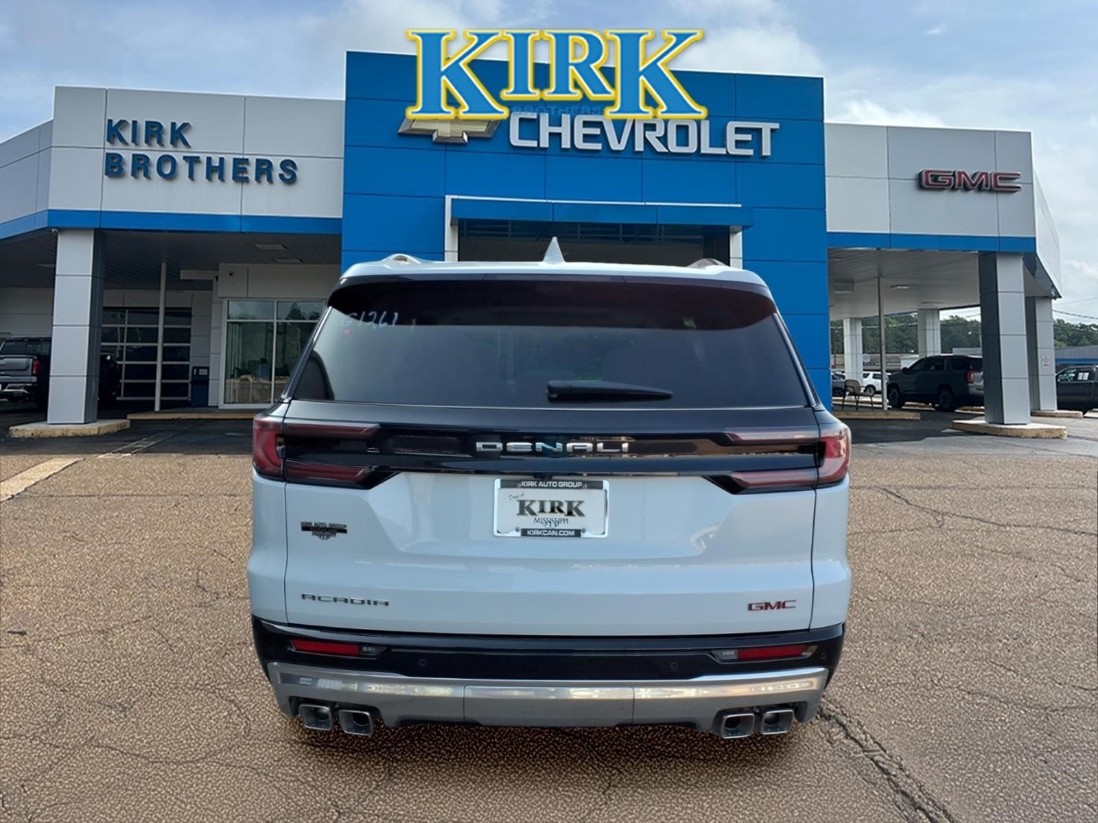 New 2027 GMC Acadia Denali SUV