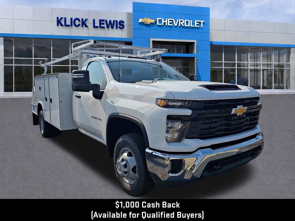  Chevrolet Silverado 3500 HD Chassis Cab