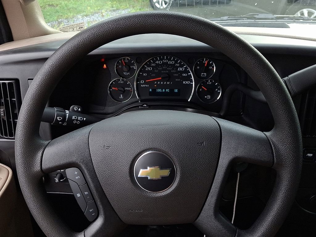 2025 Chevrolet Express Cargo Work Van - Photo 13
