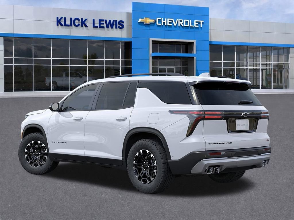 2027 Chevrolet Traverse Z71 - Photo 3