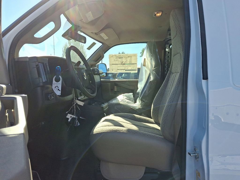 2025 Chevrolet Express Cargo Work Van - Photo 12