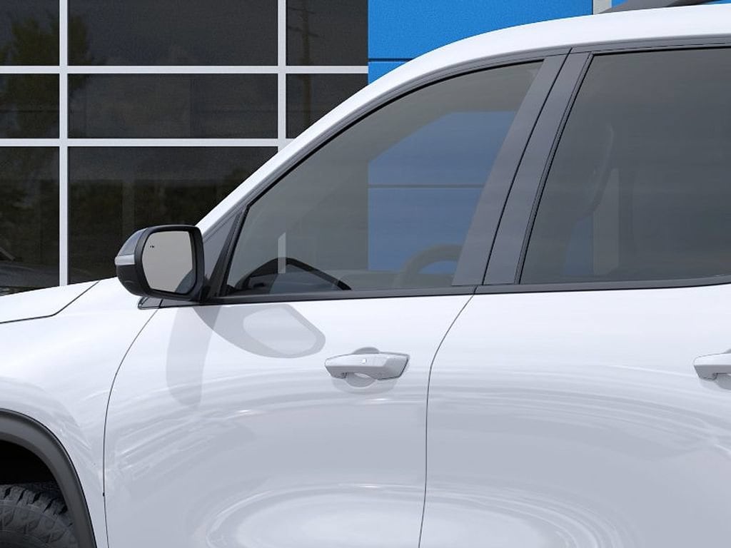 2027 Chevrolet Traverse Z71 - Photo 12