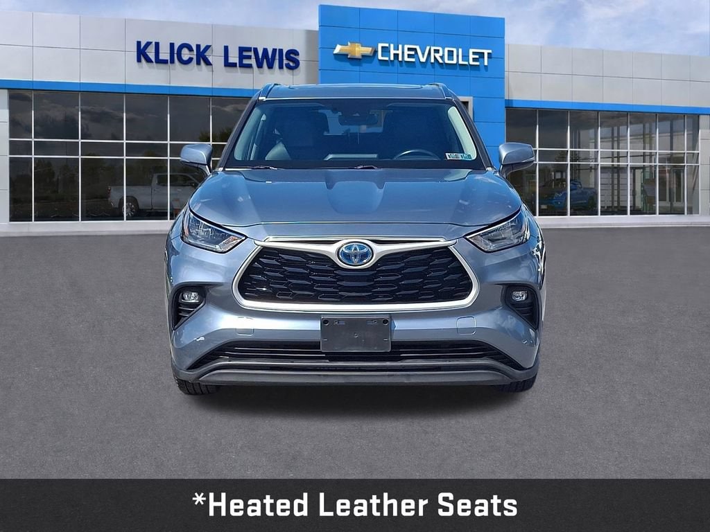 Used 2020 Toyota Highlander Hybrid XLE SUV