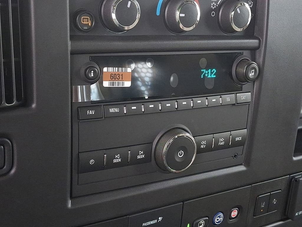 2025 Chevrolet Express Cargo Work Van - Photo 12